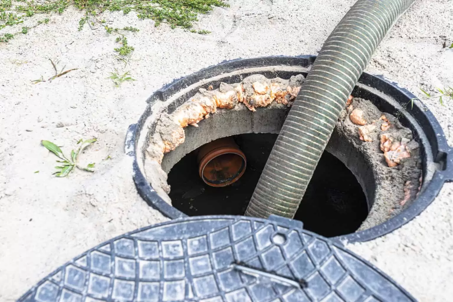 Early Signs of a Blocked Sewer Drain You Shouldn’t Ignore thumbnail